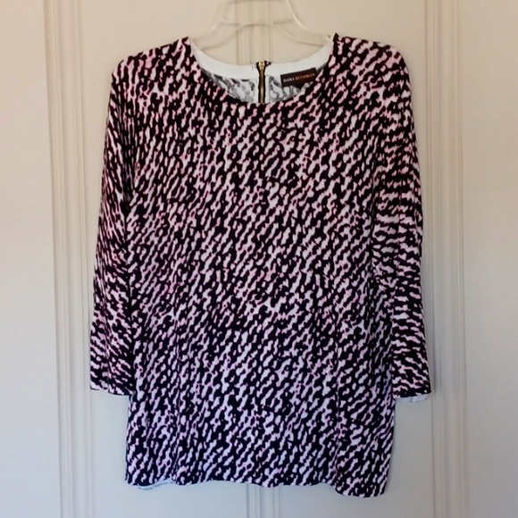Dana Buchman Tops - Dana Buchman - Very Thin Knit 3/4 Sleeve Blk/Pink/Whi Print Top  Back Zip  W-L